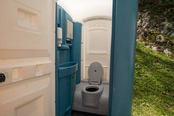 Types of Portable Toilets We Offer in Northwest Harwich, MA